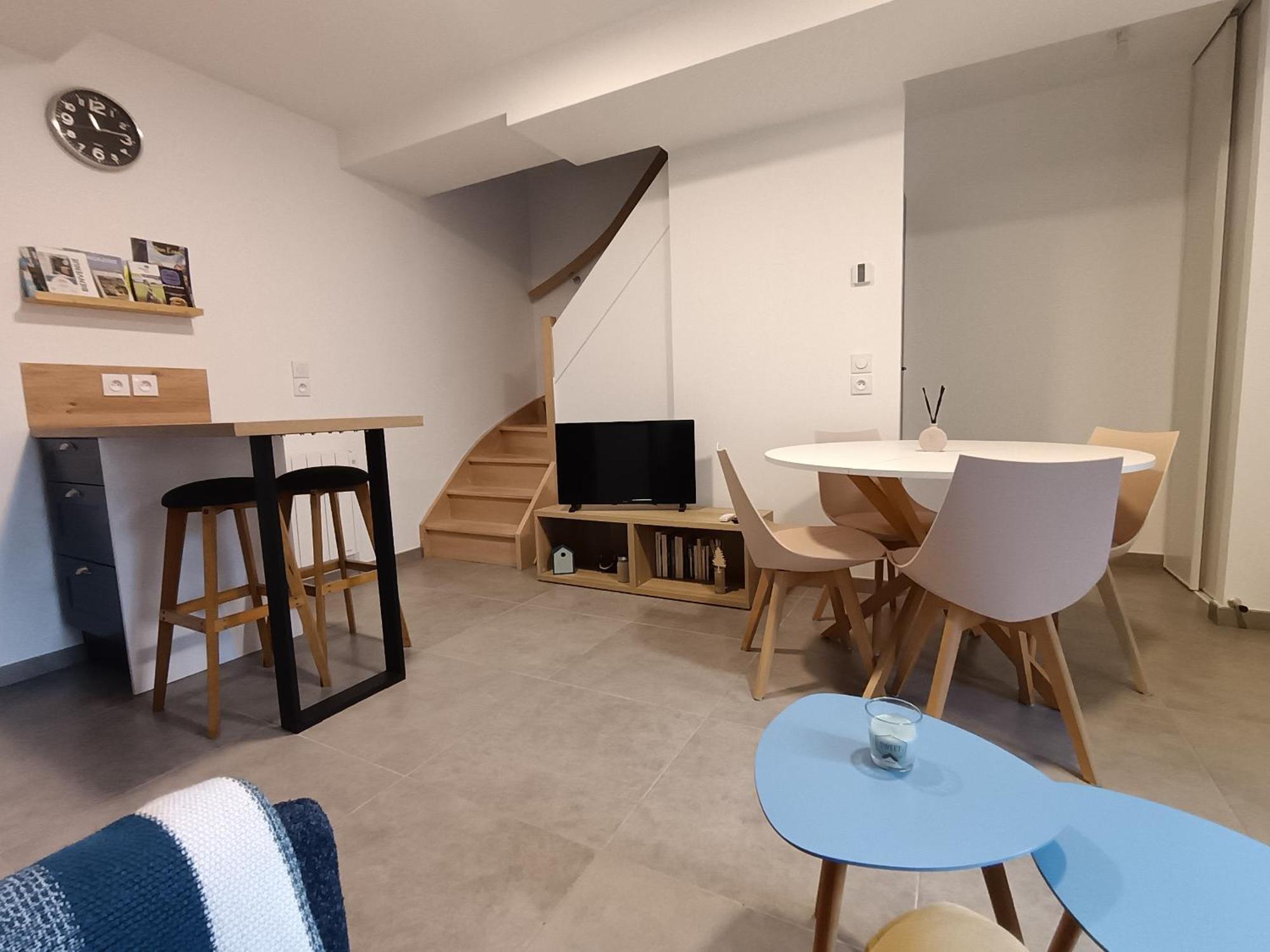 Duplex Moderne De 33m2 - Elegance Et Confort *